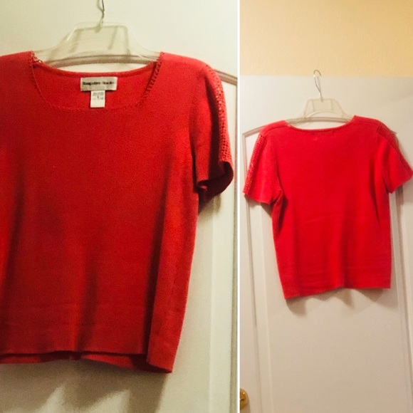 Blouses - Picture 3 of 6